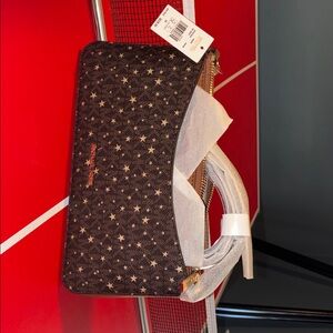 Michael Kors, 10“ x 5“, Crossbody. $228 retail, brand new with tags.